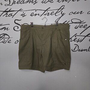 NWT Adventura Temple Lightweight Utility Short, Grape Leaf, 16